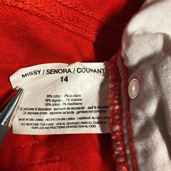 GLORIA VANDERBILT ALL AROUND SLIMMING EFFECT SHORTS SIZE 14 - Picture 3 of 10